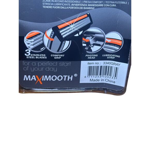 Maximooth Razor 3 Pack Stainless Steel Blade Pivoting Head Lubricating Strip - Picture 2 of 7